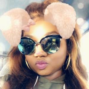 Meet your Posher, Briana